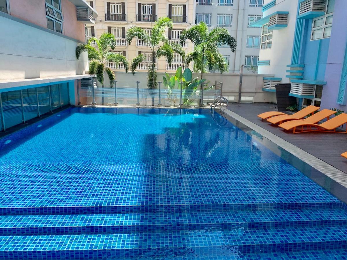 Chillax Studio 101 Newport Boulevard Manila Exterior foto