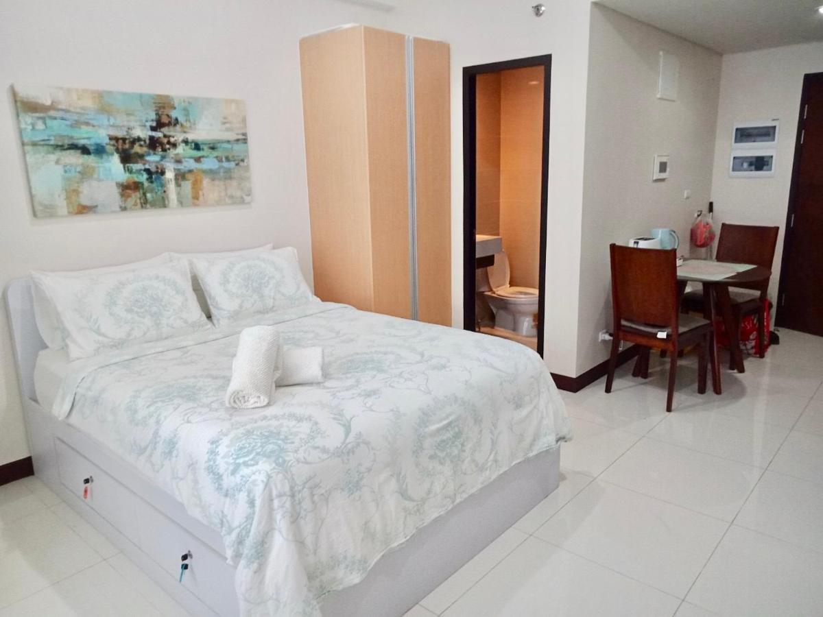 Chillax Studio 101 Newport Boulevard Manila Exterior foto